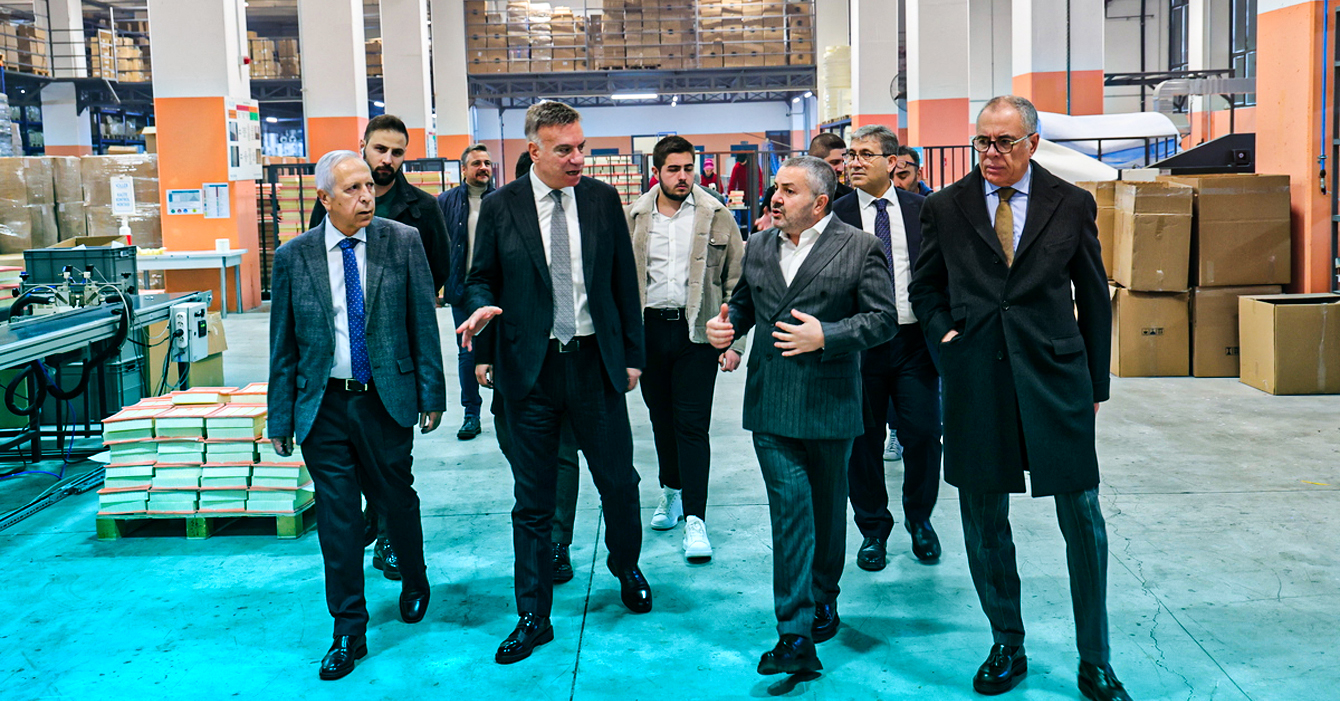 BOSB Yönetimi, 5S Otomotiv Fabrikamızı Ziyaret Etti BOSB Yönetimi, 5S Otomotiv Fabrikamızı Ziyaret Etti